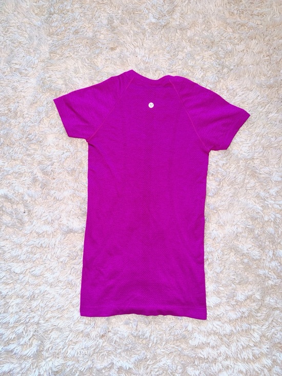 lululemon athletica Tops - Magenta Purple Highlight Swiftly Tech Short Sleeve *Hip Length Lululemon